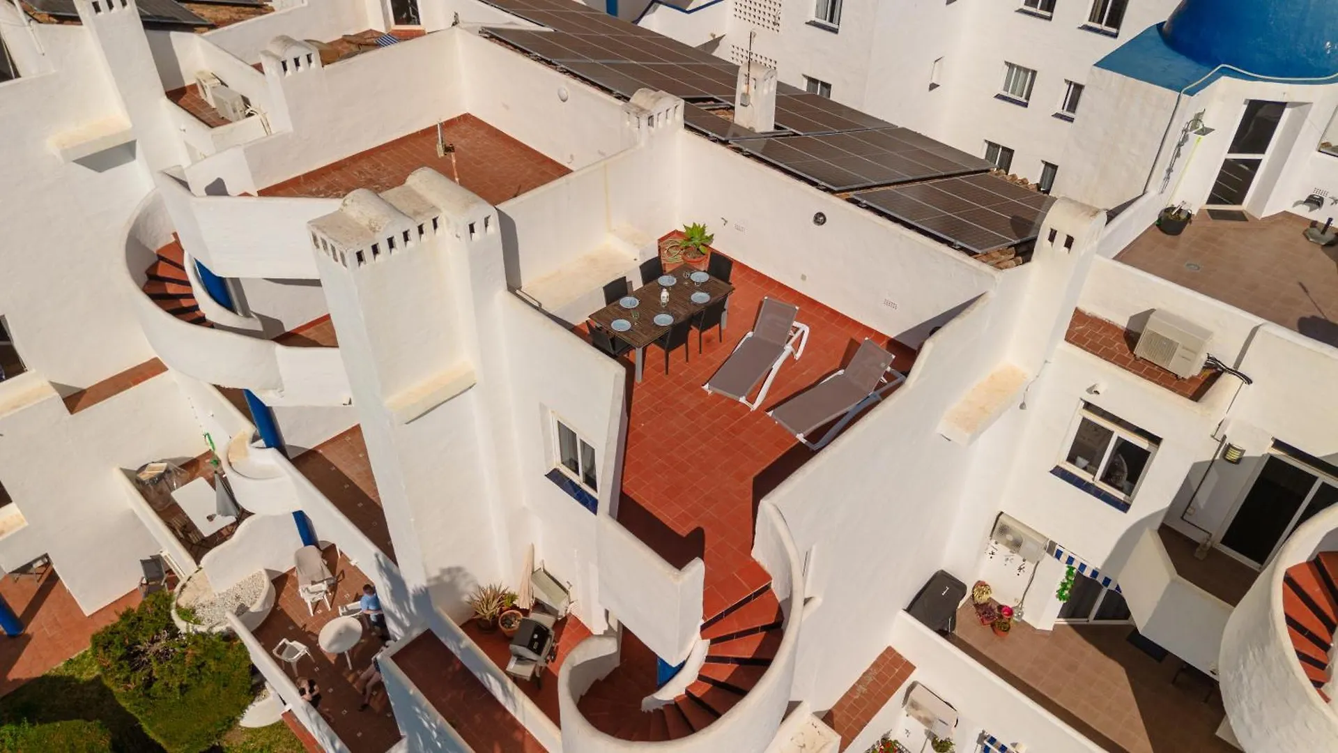 Penthouse With Sunny Terrace And Sea Views Apartment Sitio de Calahonda