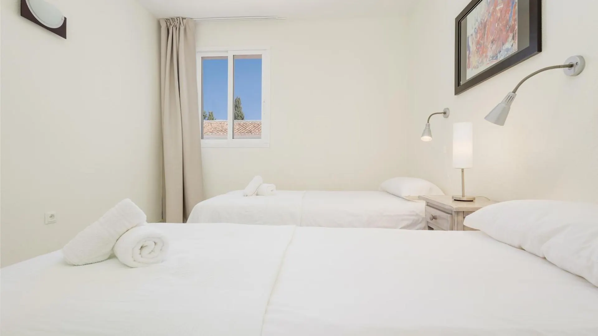 Penthouse With Sunny Terrace And Sea Views Apartment Sitio de Calahonda Spain