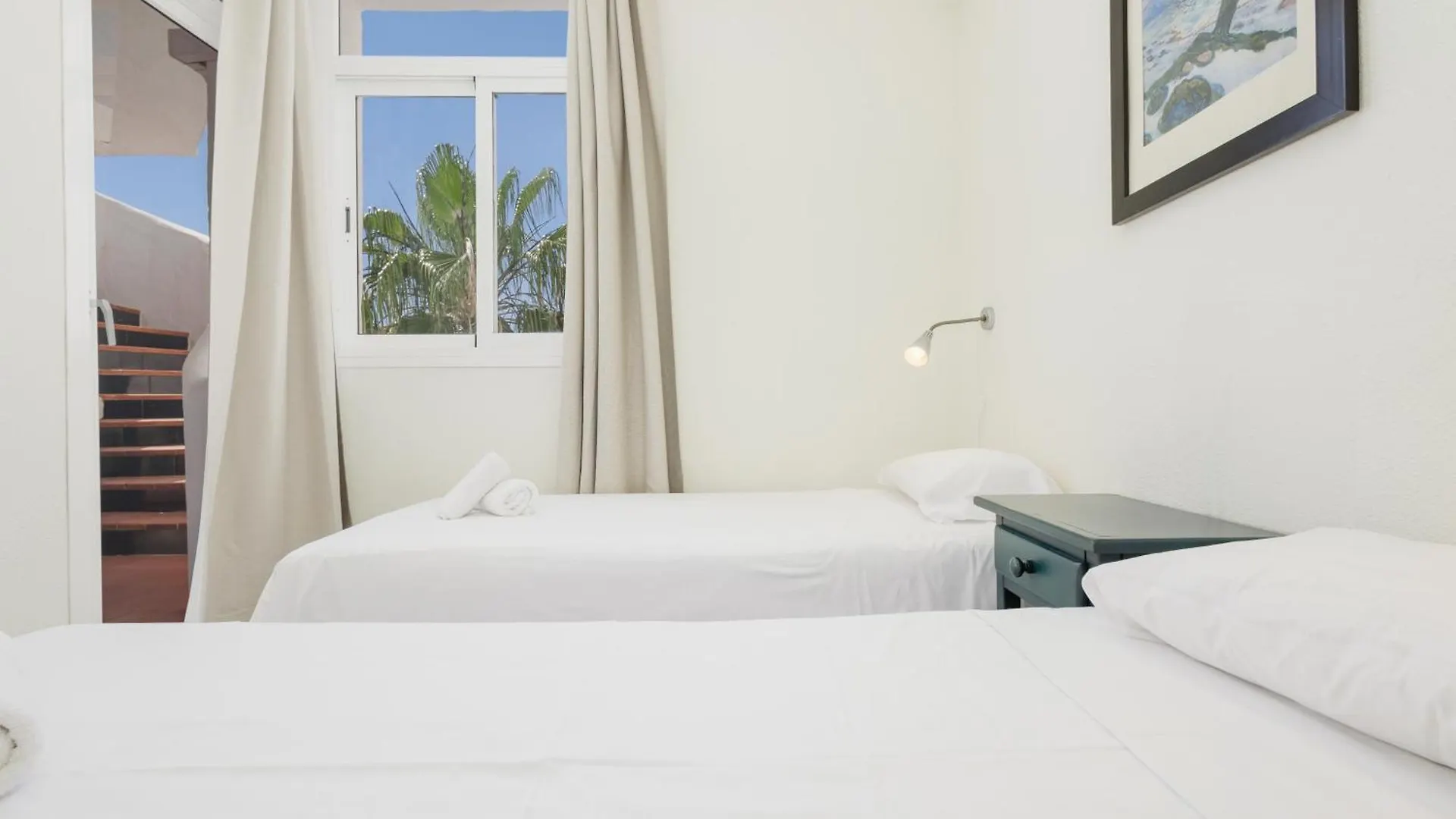 Penthouse With Sunny Terrace And Sea Views Apartment Sitio de Calahonda